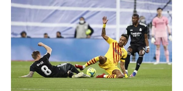 Barcelona verslaat Real Madrid